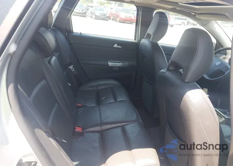 2005 Volvo V50 T5/T5 A/T5 Awd z USA, uszkodzony, nr VIN YV1MJ682552076956